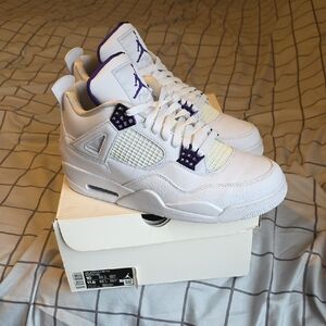 Jordan Sneakers White and Purple